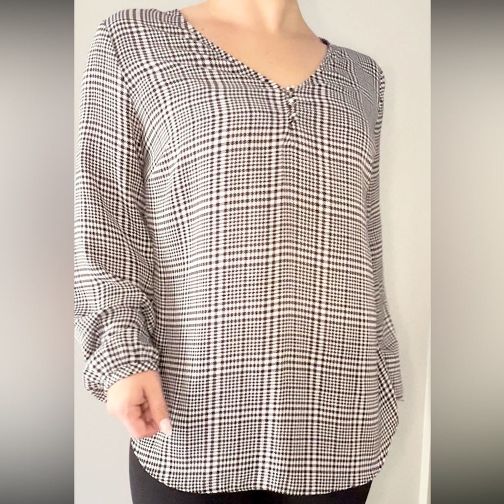 White House Black Market - Long Sleeve Plaid Blouse - Size 6